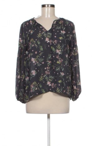 Γυναικεία μπλούζα Reserved, Μέγεθος XS, Χρώμα Πολύχρωμο, Τιμή 10,00 €