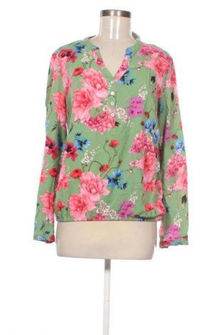 Γυναικεία μπλούζα Reserved, Μέγεθος M, Χρώμα Πολύχρωμο, Τιμή 10,00 €