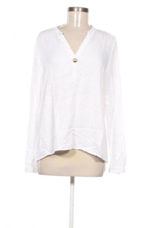 Γυναικεία μπλούζα Reserved, Μέγεθος M, Χρώμα Λευκό, Τιμή 10,00 €
