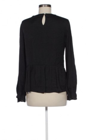 Damen Shirt Stradivarius, Größe L, Farbe Schwarz, Preis € 10,00