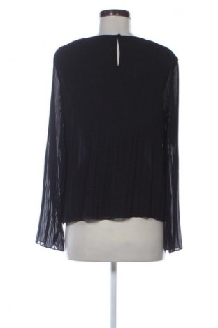 Damen Shirt Stradivarius, Größe L, Farbe Schwarz, Preis € 18,46