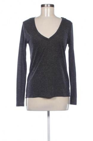 Damen Shirt Victoria's Secret, Größe M, Farbe Grau, Preis € 17,39