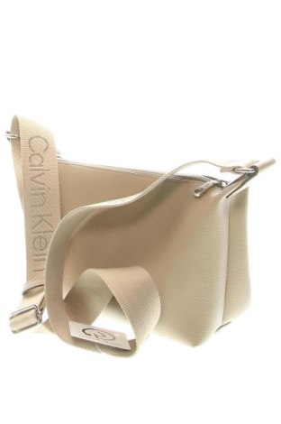 Női táska Calvin Klein Jeans, Szín Bézs, Ár 40 179 Ft