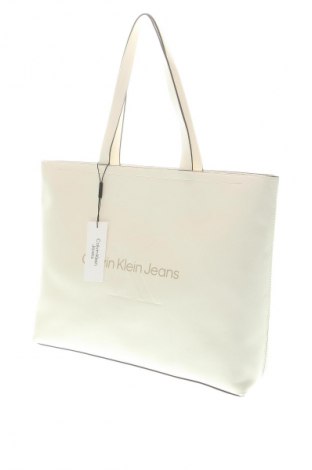 Дамска чанта Calvin Klein Jeans, Цвят Екрю, Цена 104,81 €