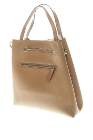 Дамска чанта Guess, Цвят Бежов, Цена 71,58 €