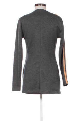 Damen Strickjacke Adda, Größe M, Farbe Grau, Preis € 15,00