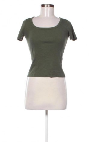 Γυναικείο t-shirt Beloved, Μέγεθος S, Χρώμα Πράσινο, Τιμή 8,63 €