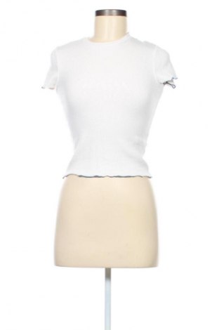 Γυναικείο t-shirt Cropp, Μέγεθος S, Χρώμα Λευκό, Τιμή 9,21 €