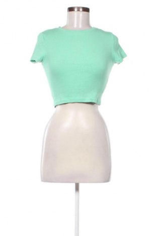 Γυναικείο t-shirt FSBN Sister, Μέγεθος S, Χρώμα Πράσινο, Τιμή 9,00 €