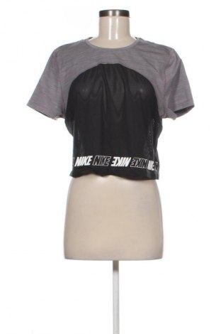 Дамска тениска Nike, Размер XL, Цвят Многоцветен, Цена 13,80 €
