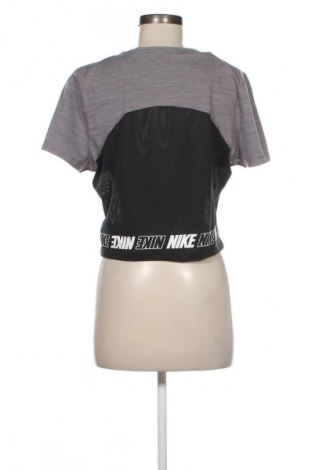 Дамска тениска Nike, Размер XL, Цвят Многоцветен, Цена 13,80 €
