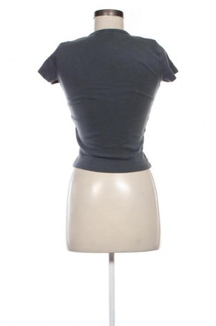 Damen T-Shirt Review, Größe XS, Farbe Grau, Preis € 9,00