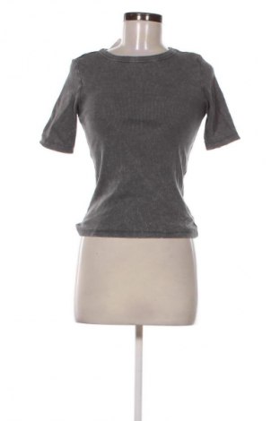 Damen T-Shirt Sinsay, Größe XS, Farbe Grau, Preis € 6,55