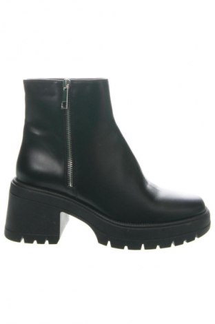 Dámské poltopánky Bershka, Veľkosť 39, Farba Čierna, Cena  35,95 €