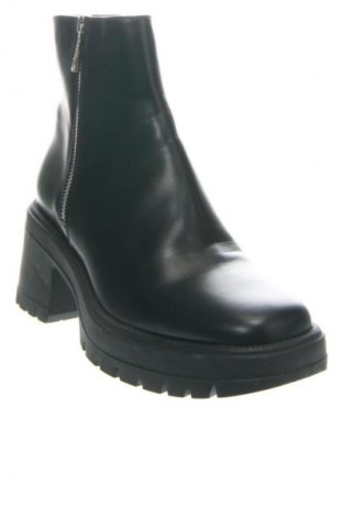 Dámské poltopánky Bershka, Veľkosť 39, Farba Čierna, Cena  35,95 €