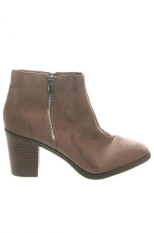 Botine de damă Primark, Mărime 40, Culoare Maro, Preț 62,99 Lei