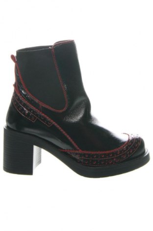 Dámské boty  Stella, Velikost 36, Barva Vícebarevné, Cena  2 329,00 Kč