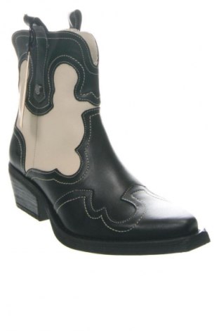 Dámské poltopánky Steve Madden, Veľkosť 39, Farba Viacfarebná, Cena  127,95 €