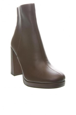 Dámské poltopánky Steve Madden, Veľkosť 42, Farba Hnedá, Cena  109,95 €