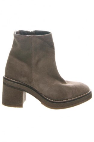 Botine de damă Sub, Mărime 36, Culoare Bej, Preț 172,99 Lei