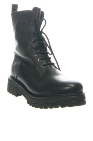 Damskie botki Tamaris, Rozmiar 39, Kolor Czarny, Cena 330,80 zł