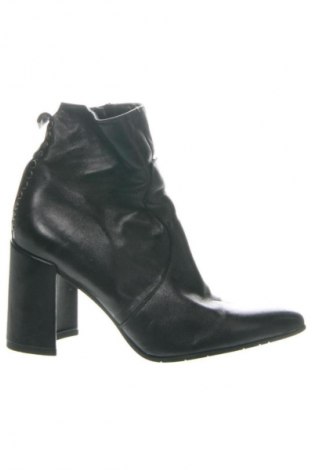 Dámské boty  Unbranded, Velikost 37, Barva Černá, Cena  729,00 Kč