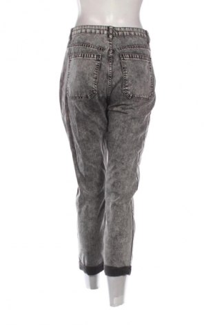 Dámske džínsy  Bershka, Veľkosť M, Farba Sivá, Cena  14,74 €
