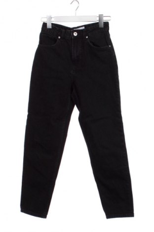 Női farmernadrág Bershka, Méret XS, Szín Fekete, Ár 6 198 Ft