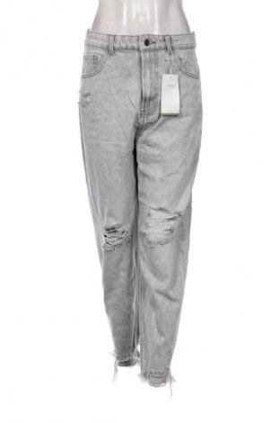 Női farmernadrág Bershka, Méret M, Szín Szürke, Ár 9 719 Ft