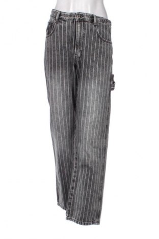 Дамски дънки Bershka, Размер M, Цвят Многоцветен, Цена 14,83 €