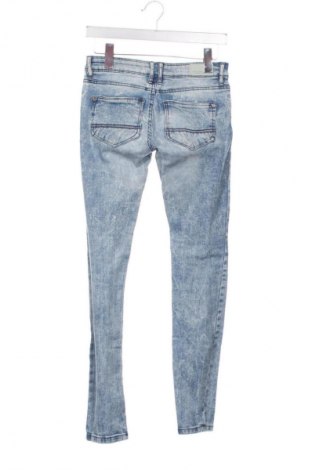 Γυναικείο Τζίν Bershka, Μέγεθος S, Χρώμα Μπλέ, Τιμή 15,00 €