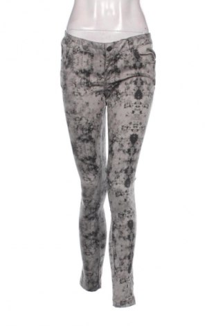 Damen Jeans Clockhouse, Größe L, Farbe Mehrfarbig, Preis 15,00 €