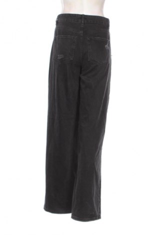 Дамски дънки Cropp, Размер S, Цвят Черен, Цена 21,00 €