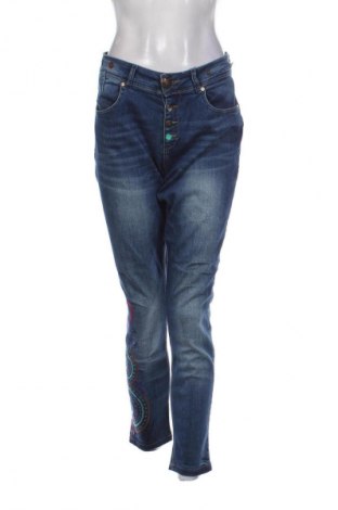 Дамски дънки Desigual, Размер XL, Цвят Син, Цена 41,00 €