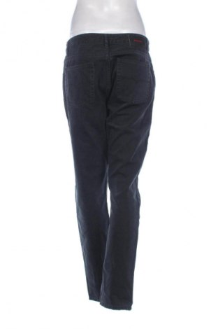 Damen Jeans Diesel, Größe M, Farbe Blau, Preis 61,96 €