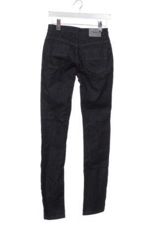 Női farmernadrág Filippa K, Méret M, Szín Kék, Ár 53 662 Ft