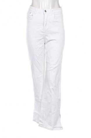 Дамски дънки M.Sara, Размер S, Цвят Бял, Цена 15,00 €
