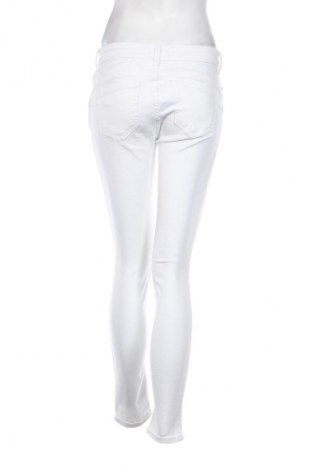 Damen Jeans Mango, Größe M, Farbe Weiß, Preis € 39,00