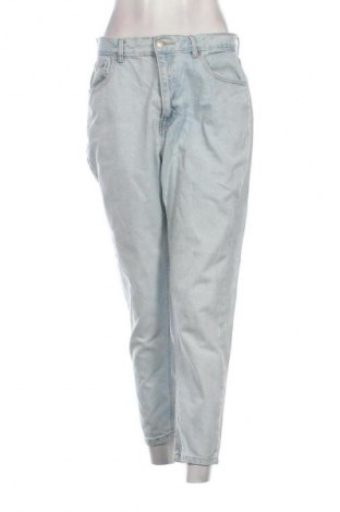 Γυναικείο Τζίν Pull&Bear, Μέγεθος L, Χρώμα Μπλέ, Τιμή 15,00 €