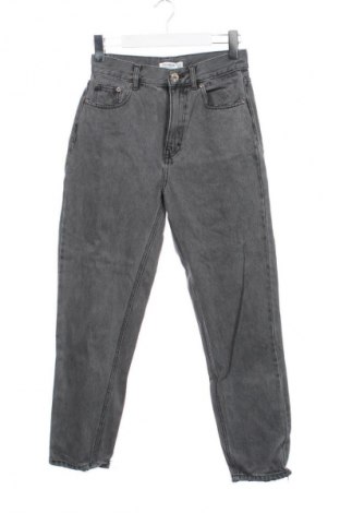 Női farmernadrág Pull&Bear, Méret S, Szín Szürke, Ár 6 128 Ft
