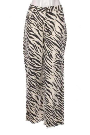 Damen Jeans Refuge, Größe L, Farbe Mehrfarbig, Preis € 10,99