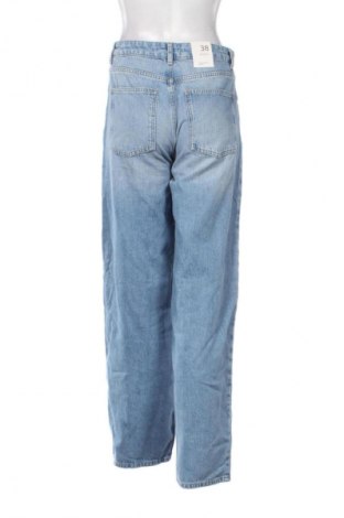 Γυναικείο Τζίν Reserved, Μέγεθος M, Χρώμα Μπλέ, Τιμή 23,51 €