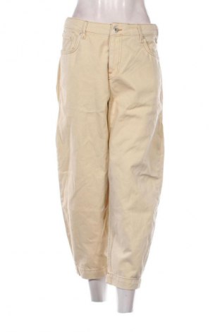 Női farmernadrág River Island, Méret M, Szín Bézs, Ár 8 640 Ft