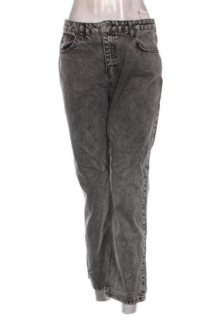 Női farmernadrág Trendyol, Méret M, Szín Szürke, Ár 6 619 Ft