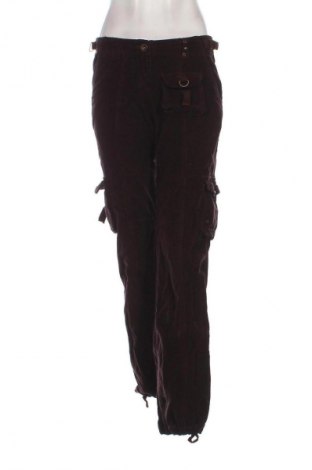 Női kordbársony nadrág Refree, Méret M, Szín Barna, Ár 6 127 Ft