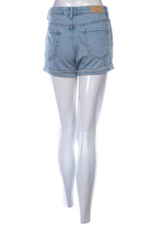 Γυναικείο κοντό παντελόνι Bershka, Μέγεθος S, Χρώμα Μπλέ, Τιμή 10,99 €