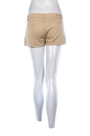 Damen Shorts Chillin, Größe M, Farbe Beige, Preis 9,70 €