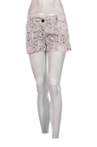 Női rövidnadrág City, Méret L, Szín Sokszínű, Ár 4 042 Ft