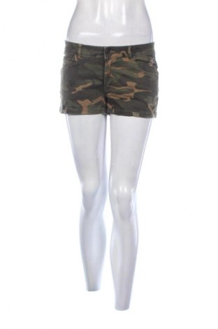 Damen Shorts Clockhouse, Größe M, Farbe Mehrfarbig, Preis 9,70 €