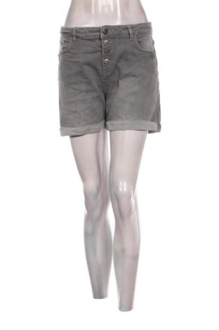 Damen Shorts Edc By Esprit, Größe M, Farbe Grau, Preis € 12,99